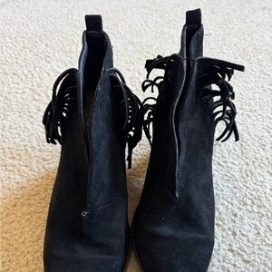 Size 9 coconut by Matisse black suede fringe ankle booties